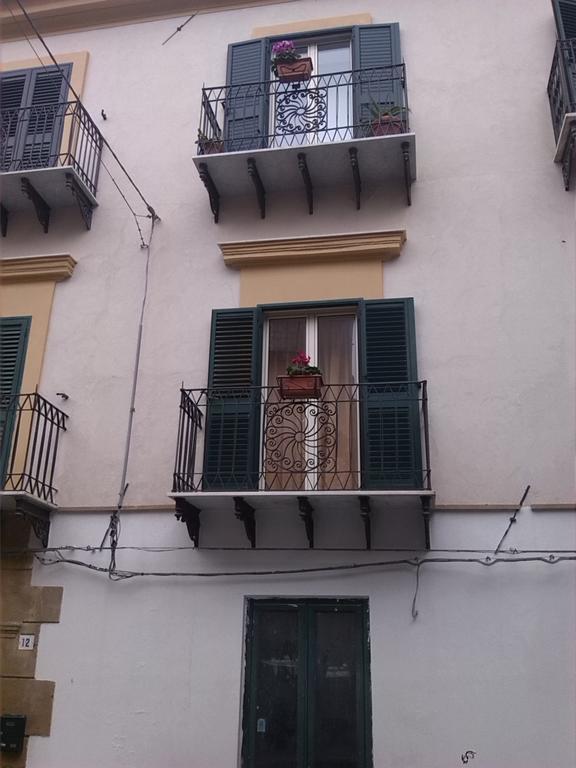 B&B Largo Barile Caltanissetta Kültér fotó